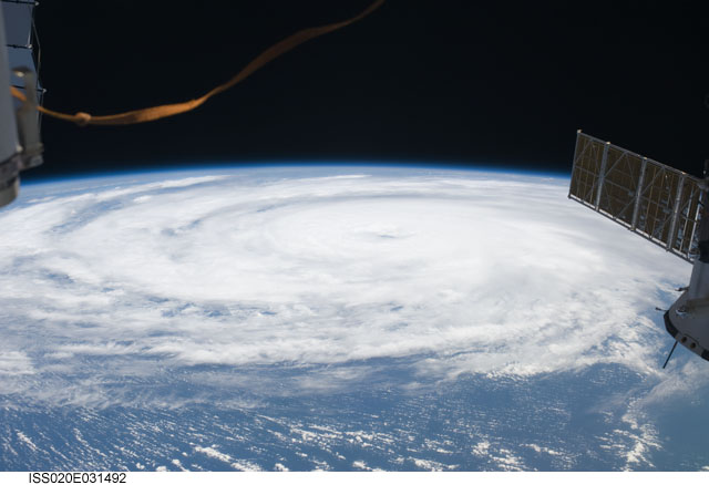 380747main_iss020e031492_med