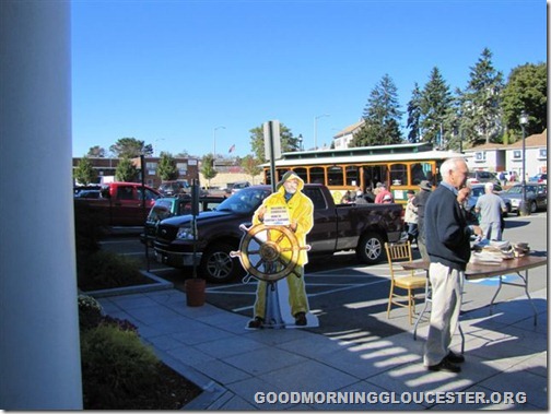 Cruise Ship visitors 003