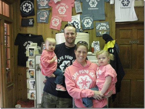 Amanda Black 2011 Coolest Mom