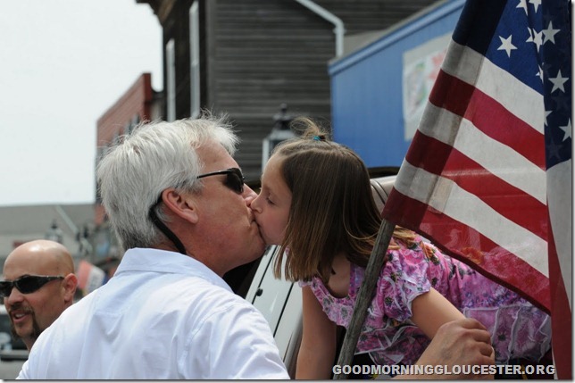 2011FIESTA SUNDAY PARADE 191