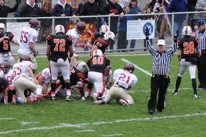 2011OCT GHSFB BEVERLY 139