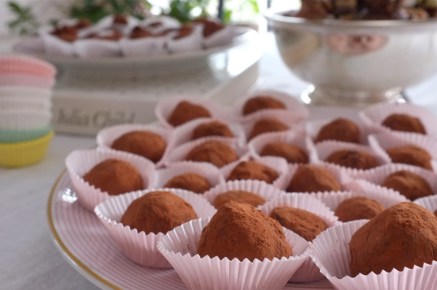 Chocolate Amaretto Truffles