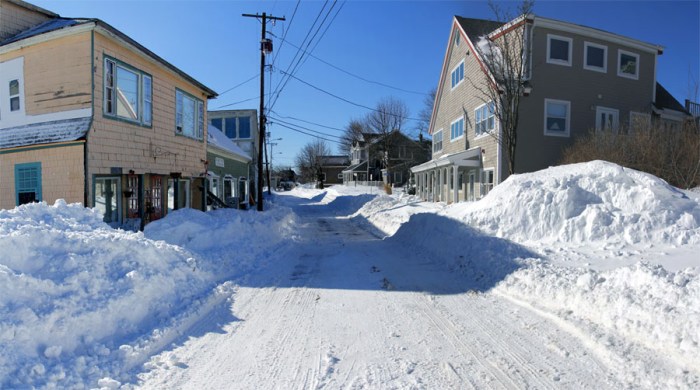 charlie_rocky neck ave