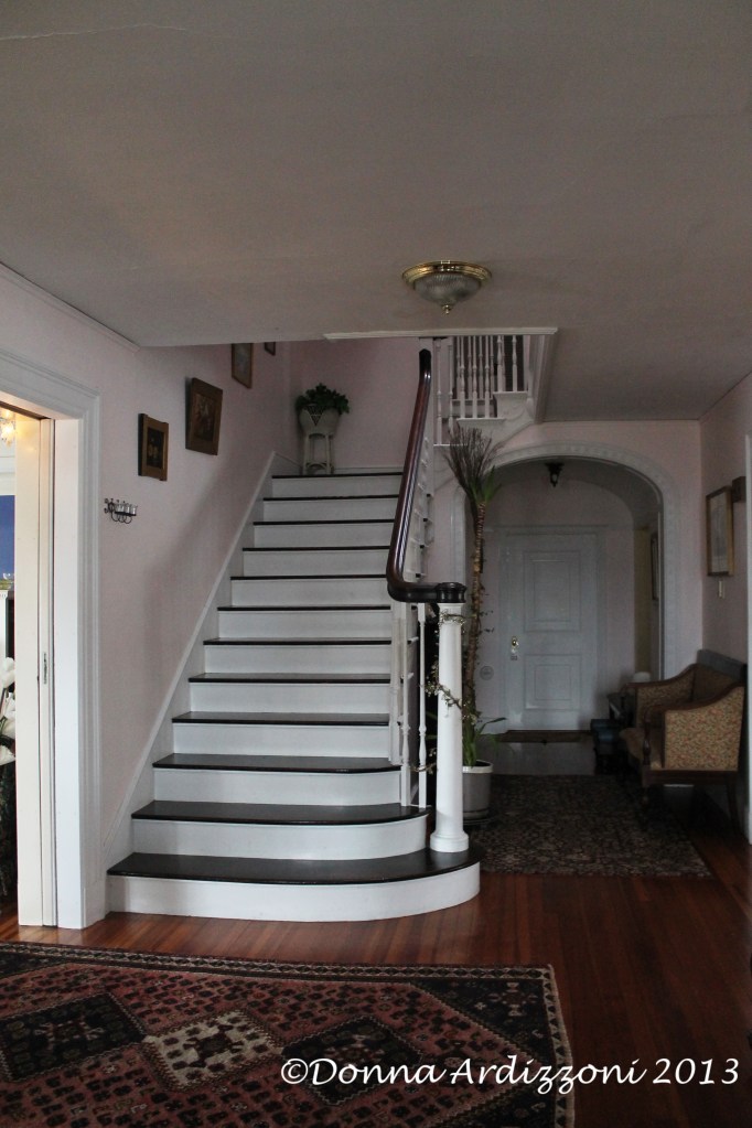 Staircase in the front hall
