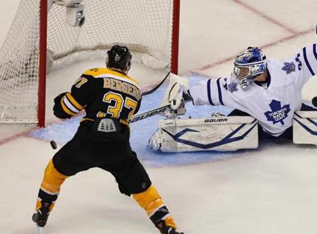 tlumacki_bruinsvstoronto_sports246.r