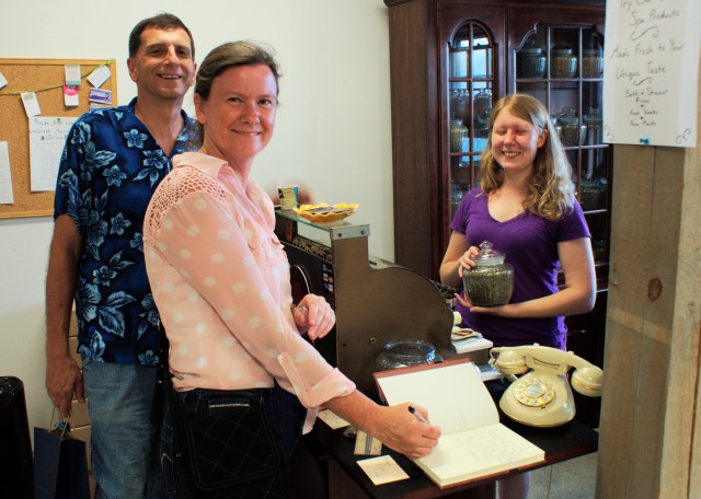 _4 Meghan Owens with customers