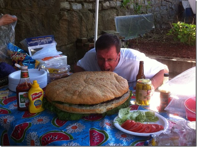 974087_10201480190790203_414965472_n