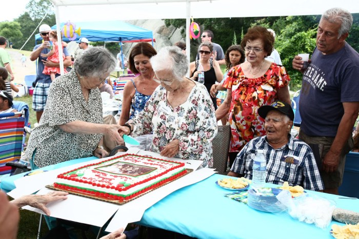 Family Reunion 019edt