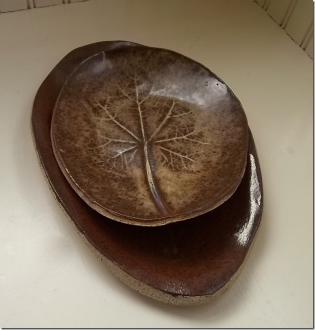 LisaHVincentbrownleafplates1
