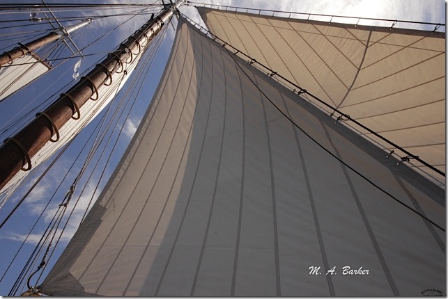 The Adventuere full sail