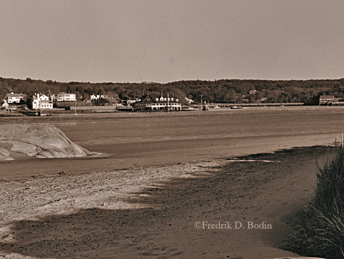 Wingaersheek Beach, 2000. This is a similar view to 1930, except that there's a lot less sand.