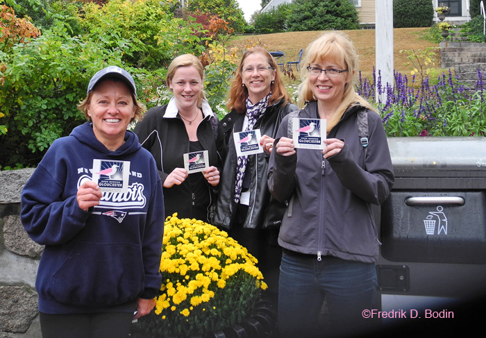 How to weave this into a story that makes sense? Donna Ardizonni came in, followed by three blonds. No, they didn't want to visit the Crow's Nest, but they wanted to share yesterday's family wedding, which was held at the Elk's Club on Bass Rocks. L-R: Donna (GMG), Alicia Ressler (baby of 8 siblings, of Brier Neck), Jane Alexiadis of Berkley, CA (self-named "the swarthy one"), and Sheila Donnelly of Oakland, CA. Neither Donna nor I know these people.