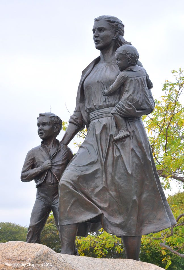 FishermansWivesMonument2013