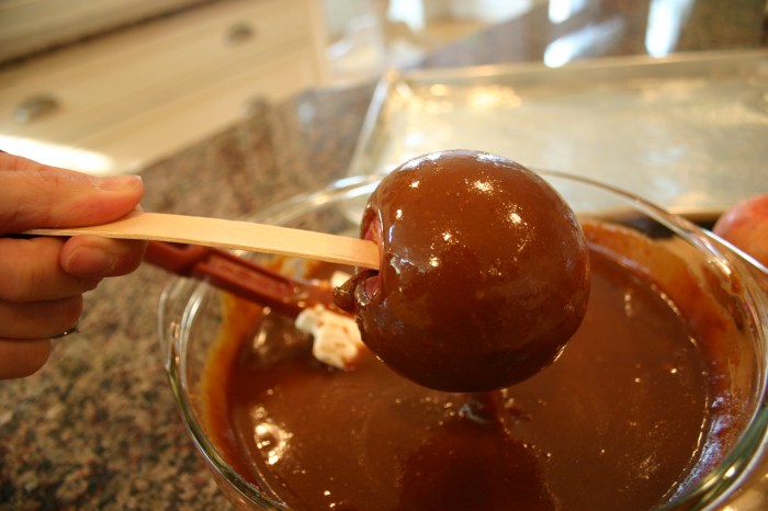 PB&J Caramel Apples 037