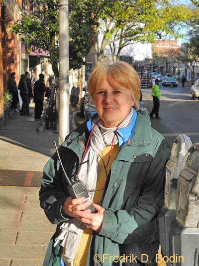 This is Hillary Derby with her HBO walkie talkie, a professional costumer for big productions. She stopped by for a short visit. I know Hillary through Janet, they're cousins. "Hill" and her husband Tom have hosted the family for many an Easter Dinner at their home in Boston. The poor woman has to be on set at 5:30am, but she's used to it.
