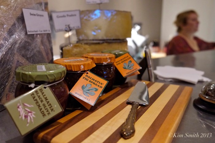 Savour Wine and Cheese -6 ©Kim Smith 2013.