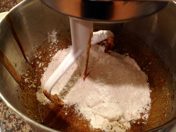 ginger bread muffin tops with mascapone frosting (12)