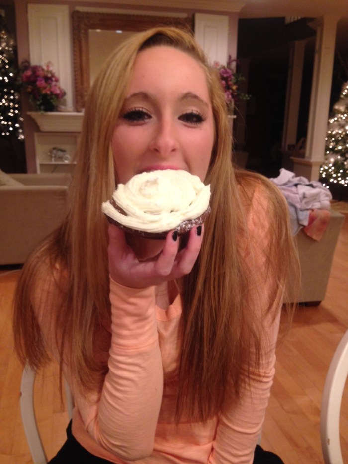 ginger bread muffin tops with mascapone frosting (30)