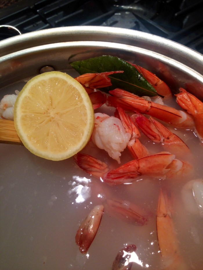 shrimp cocktail and cocktail sauce (1)