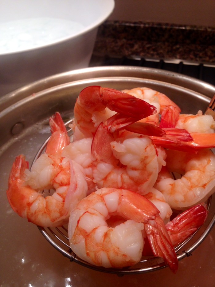 shrimp cocktail and cocktail sauce (13)