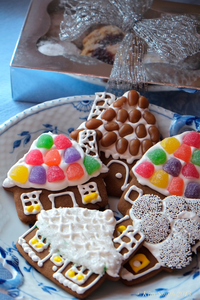 Briar Forsythe Willowdale Cookies -6 ©Ki Smith 2013 .