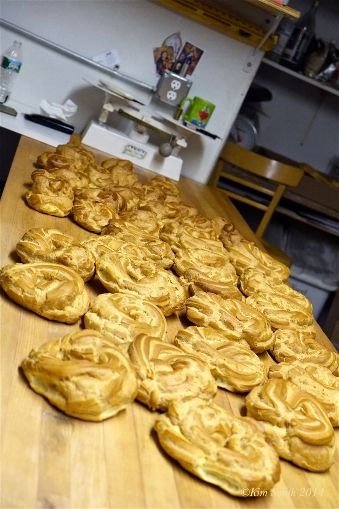 Maria Cracchiolo Zeppole pastry ©Kim Smith 2014 copy