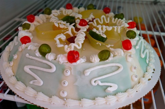 Sicilian cassata cake ©Kim Smith 2014.