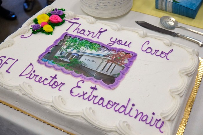 Carol Gray Cake©Kim Smith 2014.JPG