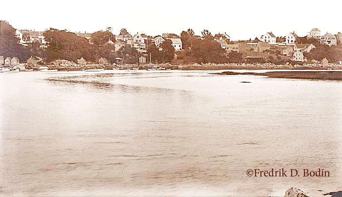 Taken from Larady Road on Wheelers Point, this photo looks across the Mill River toward Washington Street, near Gee Avenue. Note the clam shacks on the left, and Clam Alley, where 'Clam Tucker sold his steamers. I'm in the woods about what High Roads refers to. It may be Washington Street, because it runs along the ridge "high" above the Mill River. 