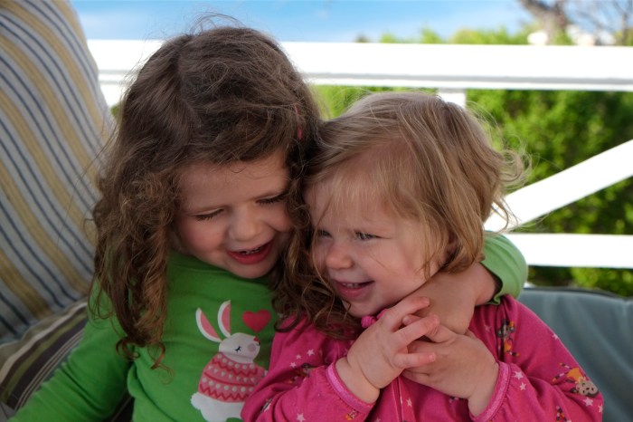 Isabell and Avery ©Kim Smith 2014
