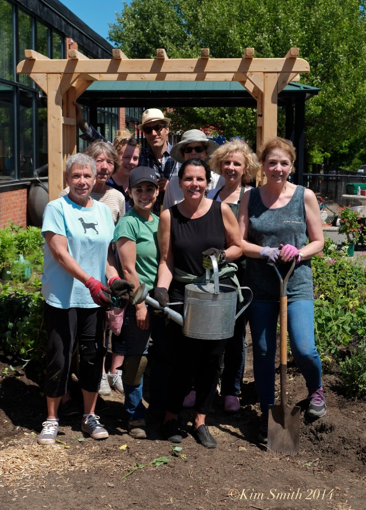 Manchester Garden Club at Pathways ©Kim Smith 2014