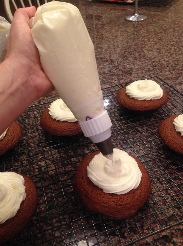 ginger bread muffin tops with mascapone frosting (27)