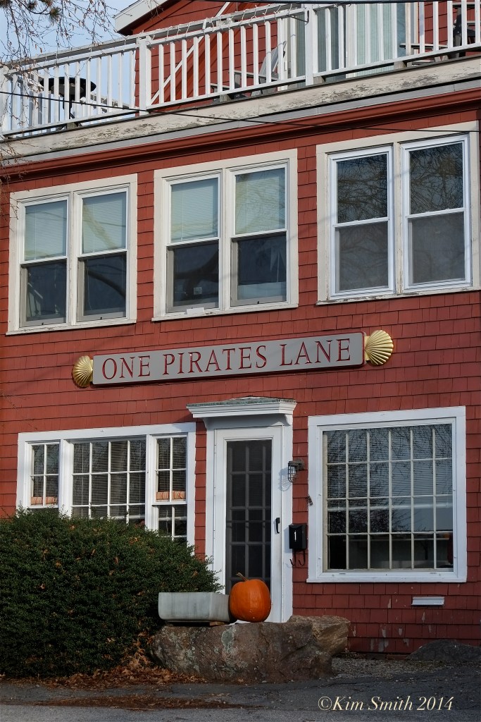 One Pirates Lane ©Kim Smith 2014