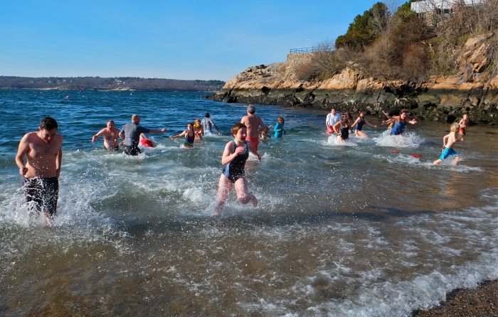 2015 Rocky Neck Plunge -3©Kim Smith 2015
