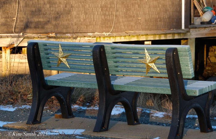 Rocky Neck stars bench ©kim Smith 2015