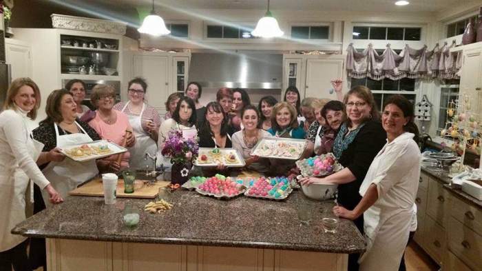 group photo from easter bunnny cookie night 2015