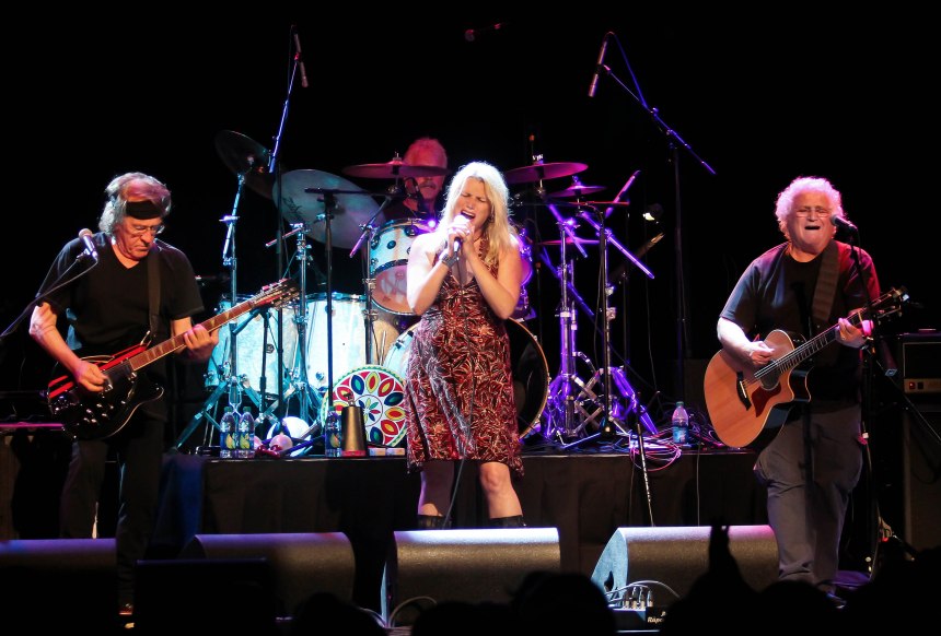 Jefferson_Starship_high res