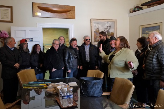 Sicilian Envoy Honors Mayor Romeo Thekan -1 ©Kim Smith 2015.