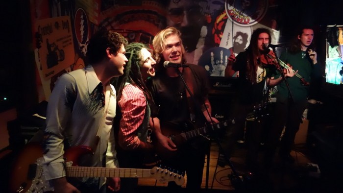 gang of thieves mw friday