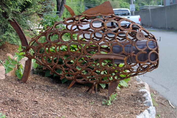 June 18, 2015 fish on Magnolia Avenue