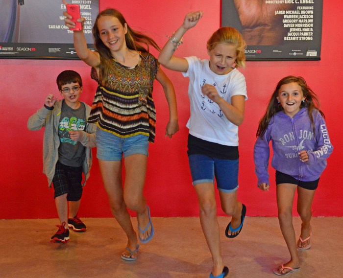 PreTeenActionZachMirandaOliviaLola_4437