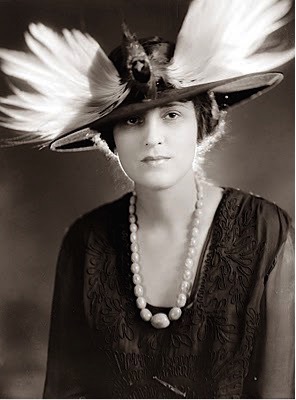 bird-hat-public-domain