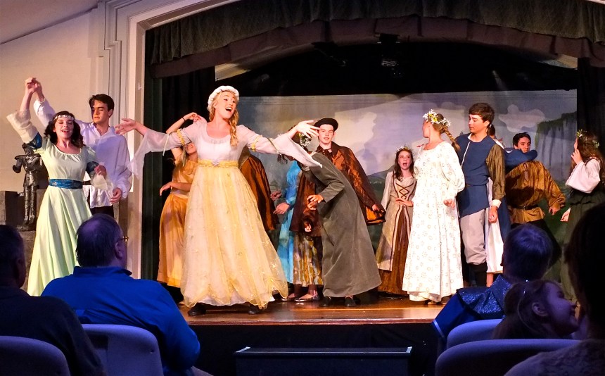 ANNISQUAM VILLAGE PLAYERS CAMELOT -5 ©KIm Smith 2015
