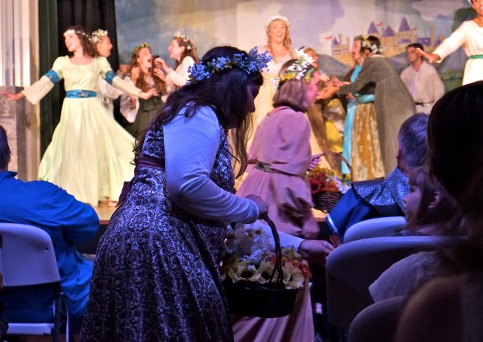 ANNISQUAM VILLAGE PLAYERS CAMELOT -6 ©KIm Smith 2015