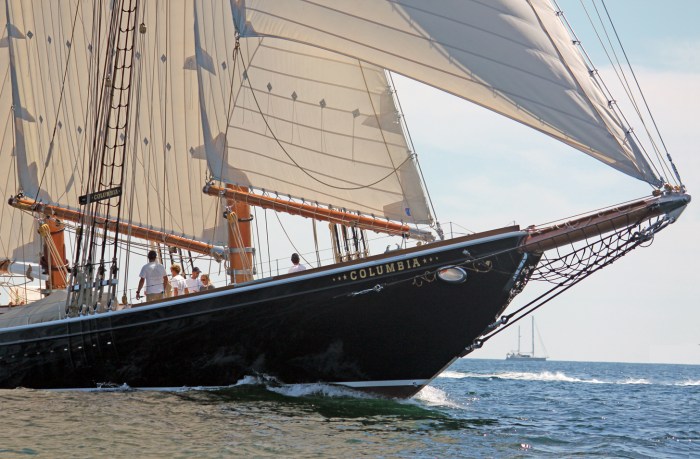 COLUMBIA 8-27'15_8128