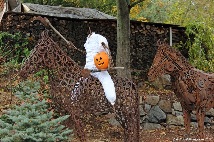 October 25, 2015 headless horseman on Magnolia Avenue