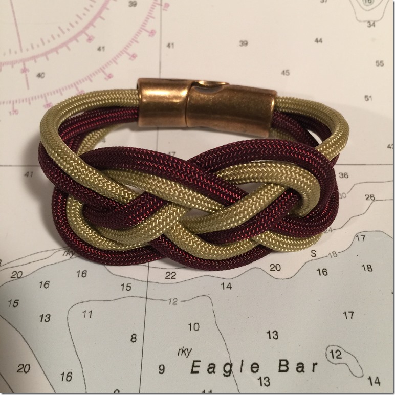 Gloucester_maroon&gold_closeup