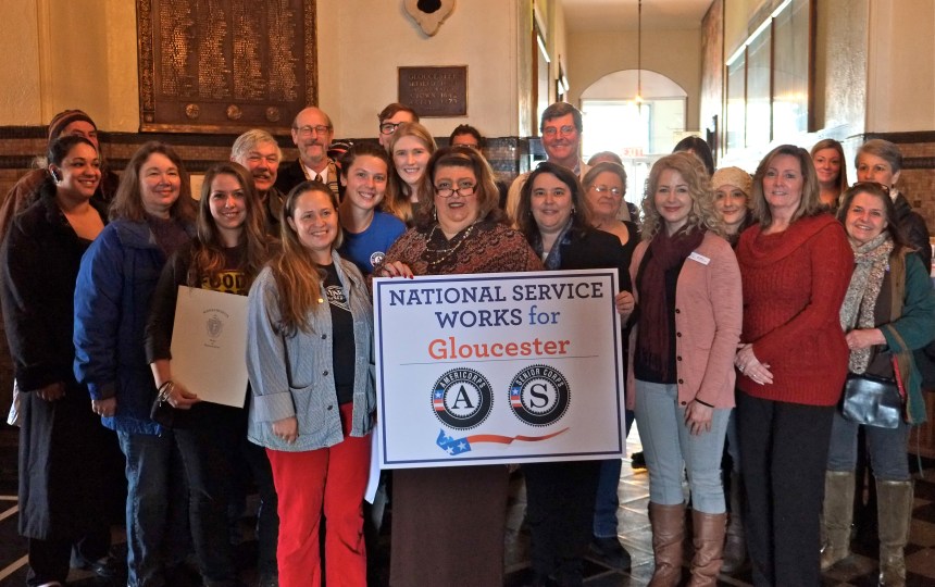 MAYOR RECOGNITION DAY BACKYARD GROWERS MAYOR ROMEO THEKEN LARA LEPOINKA -5 Kim Smith 2016. JPG