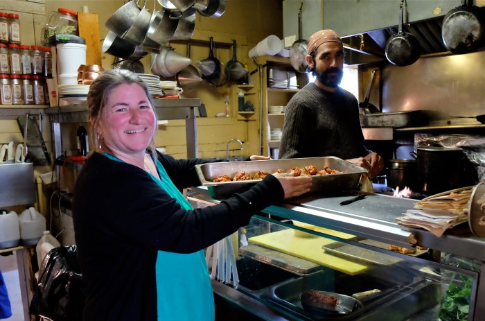 Eastern Point Lit House Duckworths Michelle and Ken copyright kim Smith