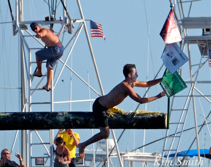 Lenny Taormina Saturday Greasy Pole Champion 2016 coyright Kim Smith